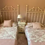 Апартаменты Beachside In