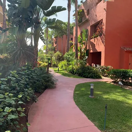 Апартаменты Beachside In Марбелья