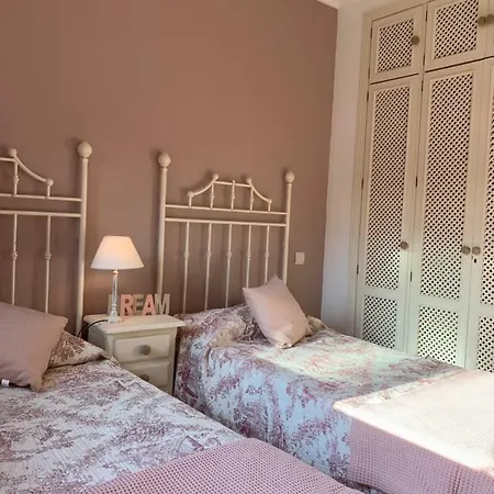 Beachside In Apartament *