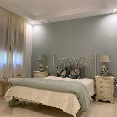 Beachside In Apartament