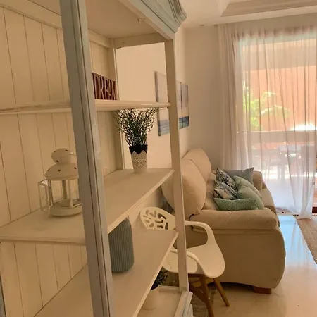 Beachside In Apartment Marbella