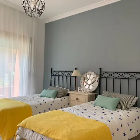 Beachside In Apartament *