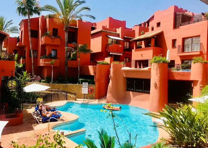 Beachside In Apartment Marbella