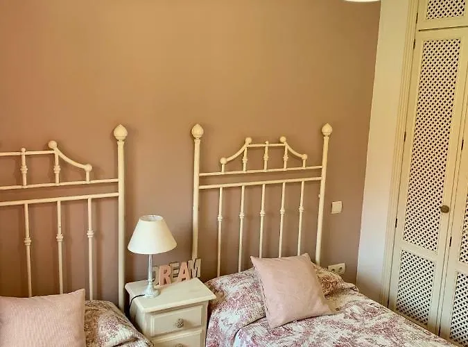 Beachside In Apartment Marbella