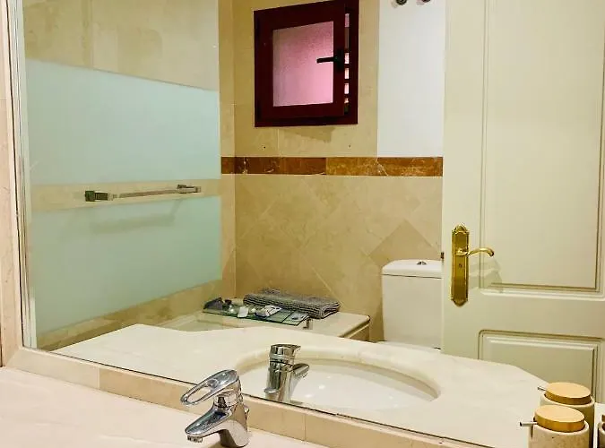 Beachside In Apartment